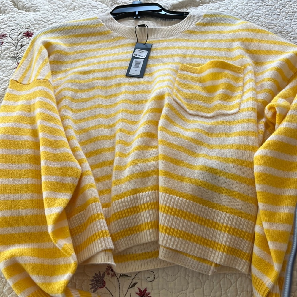 Banana republic cashmere sweater